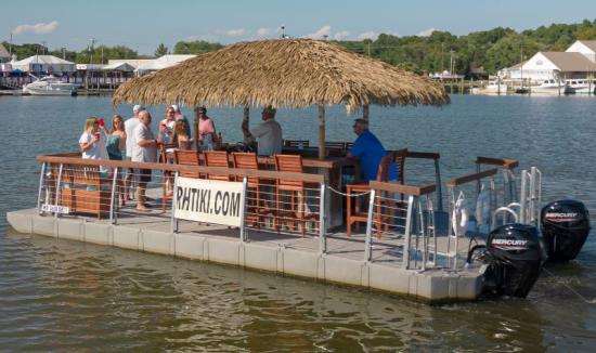 RH Tiki Boat